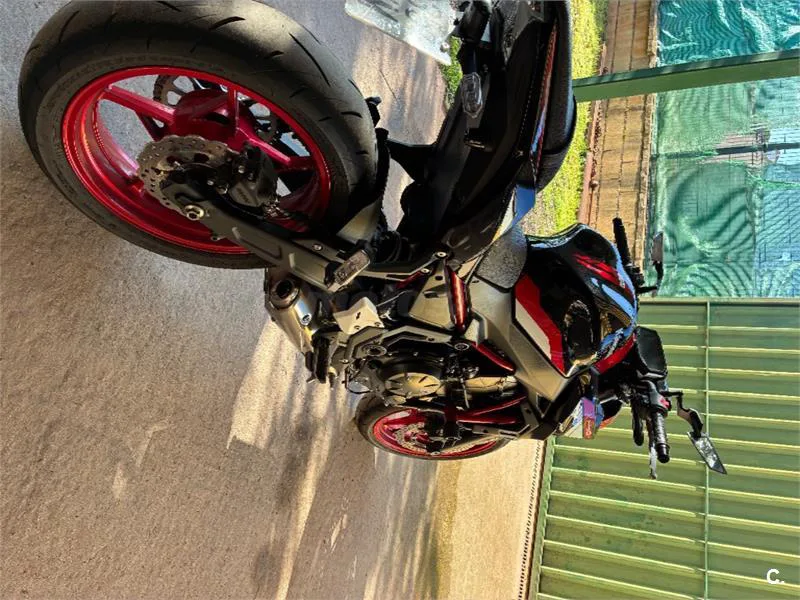 Kawasaki Z650 – Vista 2