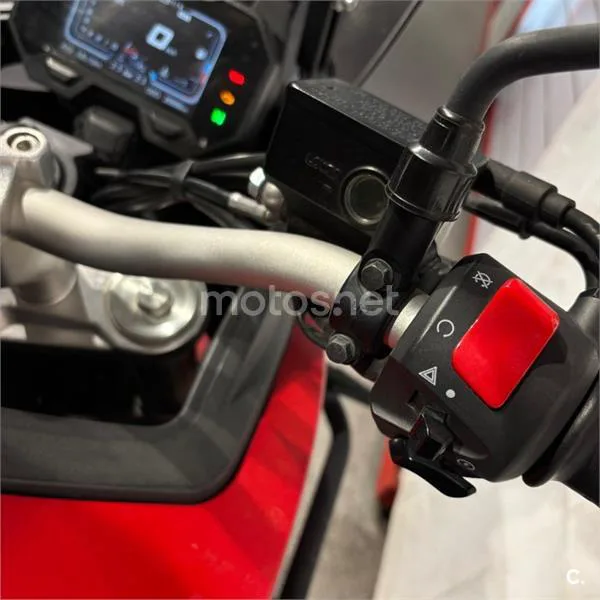 Voge 500 DS – Vista 9