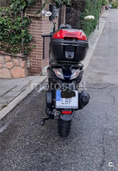 Piaggio Beverly 300 – Vista 3