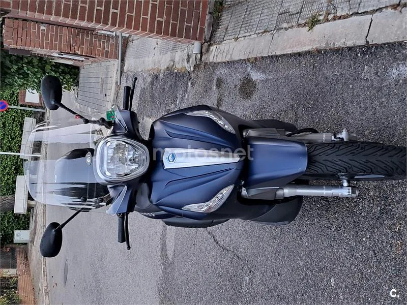 Piaggio Beverly 300 – Vista 5