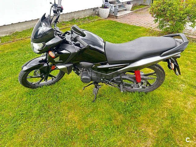 Honda CB 125 – Vista 4