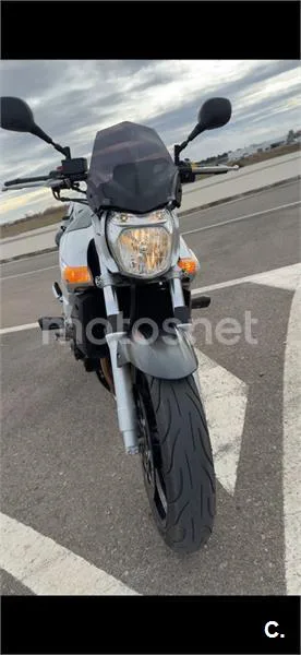 Suzuki GSR 600 – Vista 3