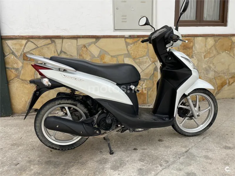 Honda Vision 110 - Vista 4