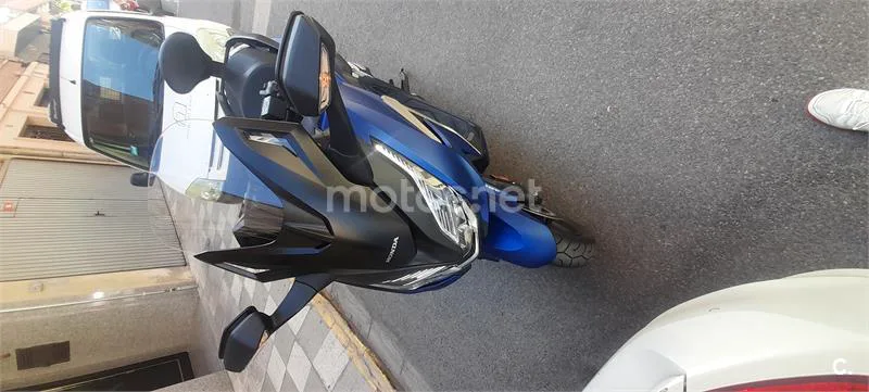 Honda Forza 350 – Vista 2