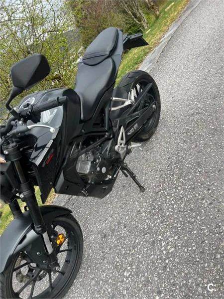Honda CB 125 R – Vista 2