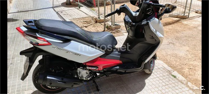 SYM Joymax 125 2300 € 2018 Illes Balears - 1