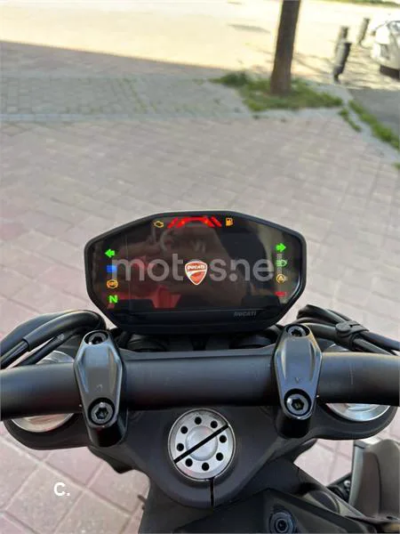 Ducati Monster – Vista 5