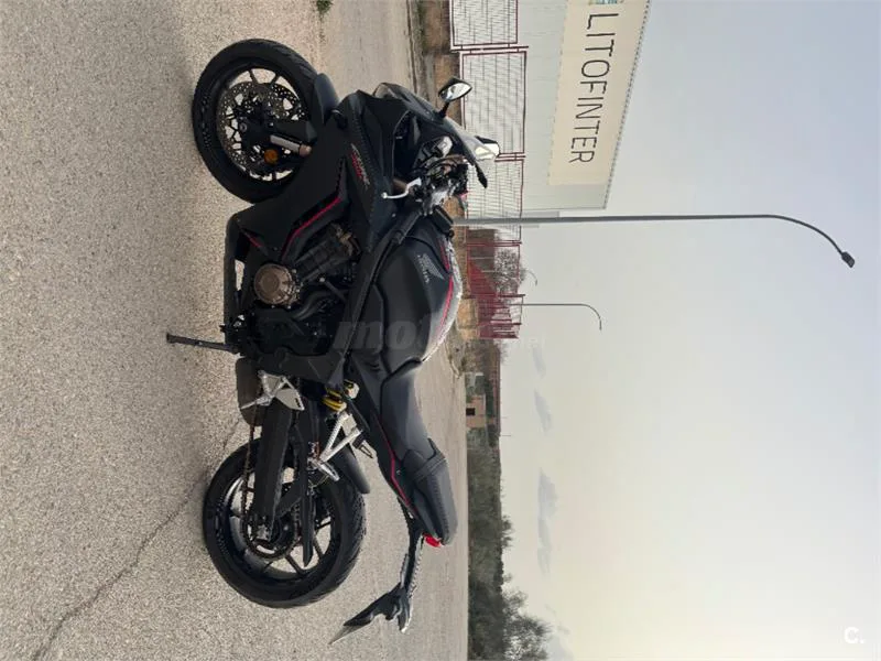 Honda CBR 650 R – Vista 5