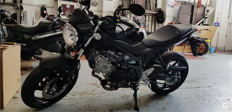 Suzuki SV 650 – Vista 3