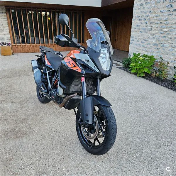 KTM 1050 Adventure – Vista 6