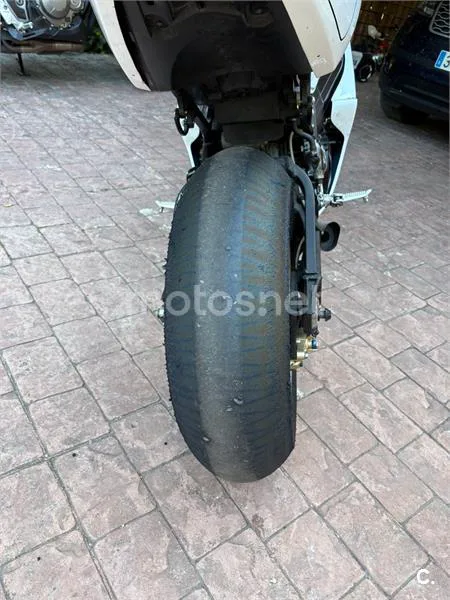 Suzuki GSX-R1000 – Vista 4