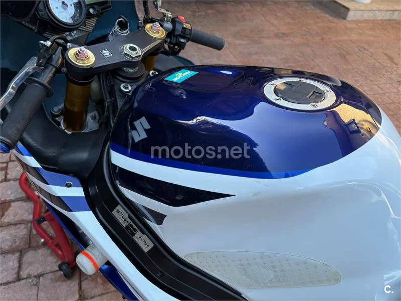 Suzuki GSX-R1000 – Vista 8