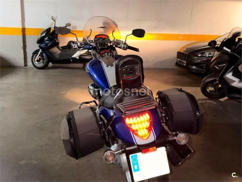 Suzuki Intruder M1800R – Vista 4