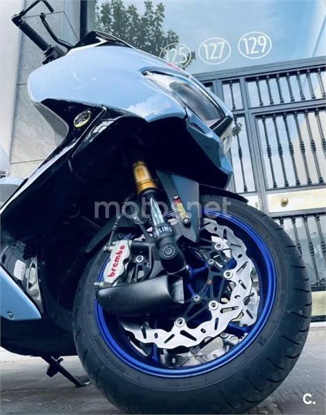 Yamaha TMAX – Vista 5