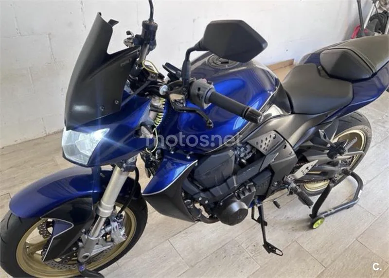 Kawasaki Z750 – Vista 2