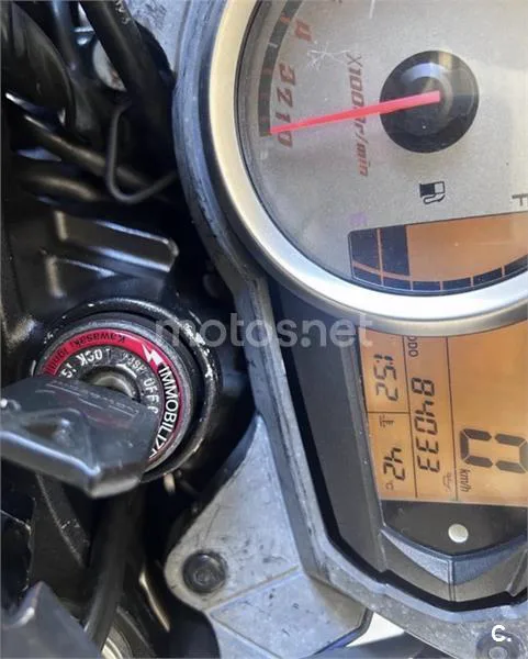 Kawasaki Z750 – Vista 5