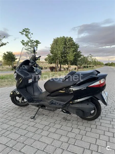 Suzuki Burgman 125 – Vista 2