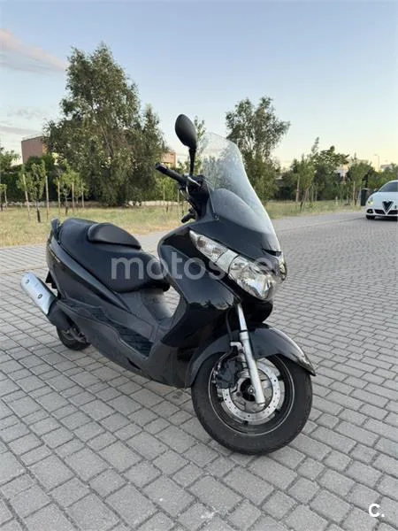 Suzuki Burgman 125 – Vista 5