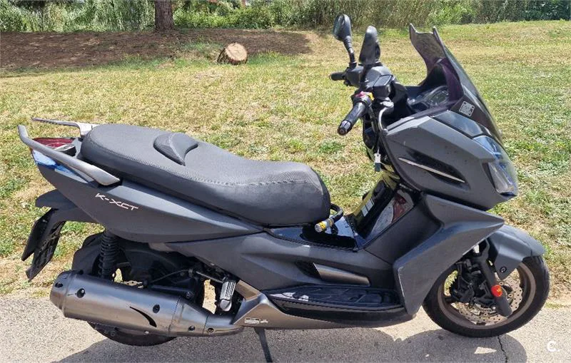 Kymco K-XCT 125i – Vista 3