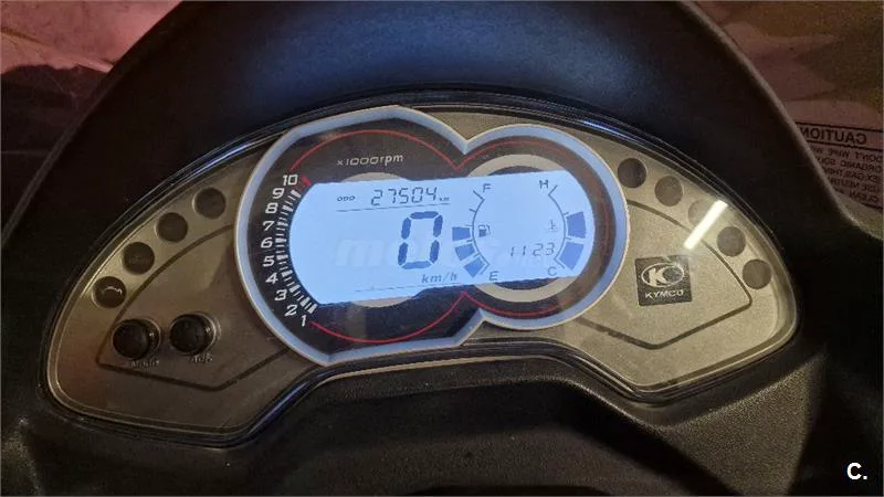 Kymco K-XCT 125i – Vista 8