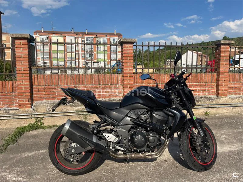 Kawasaki Z750 – Vista 4