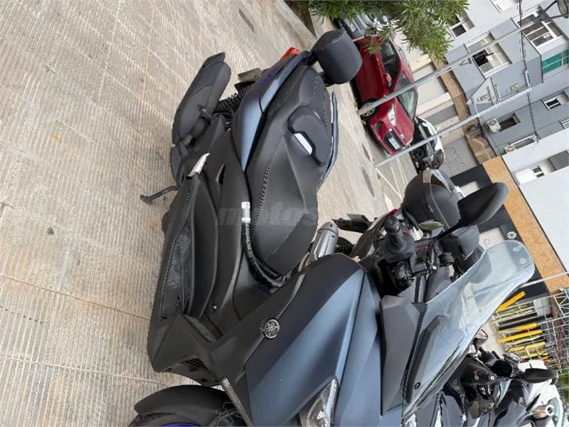 Yamaha XMAX 125 – Vista 9