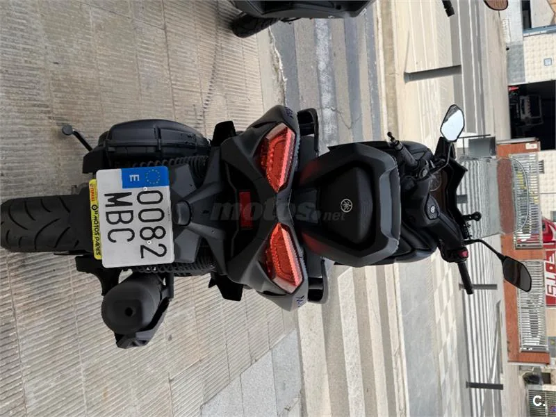 Yamaha XMAX 125 – Vista 10