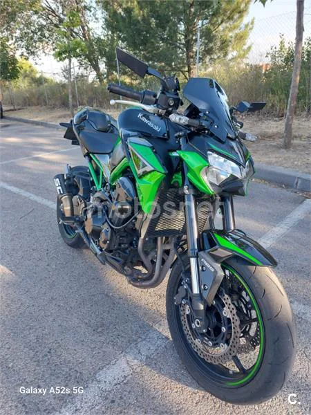 Kawasaki Z900 – Vista 6