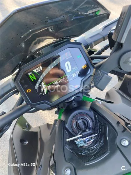 Kawasaki Z900 – Vista 7