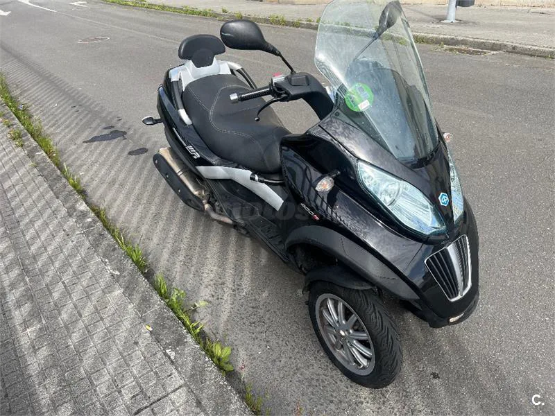 Piaggio MP3 400 LT – Vista 3