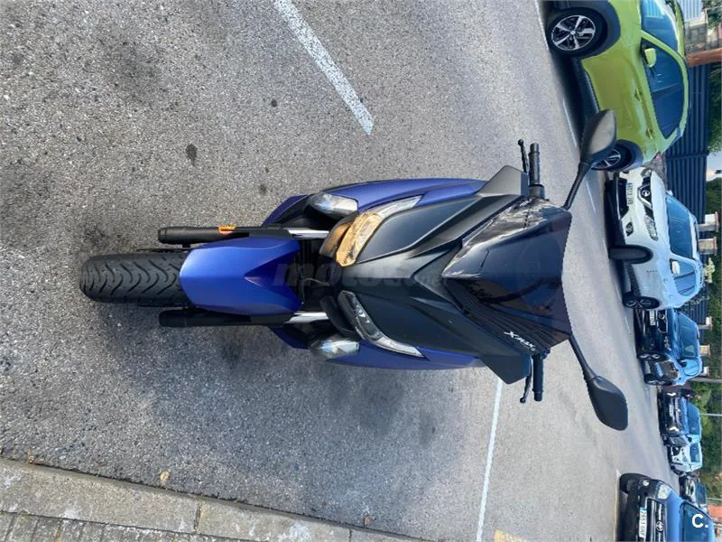 Yamaha XMAX 400 – Vista 4
