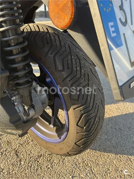 Yamaha XMAX 300 – Vista 4