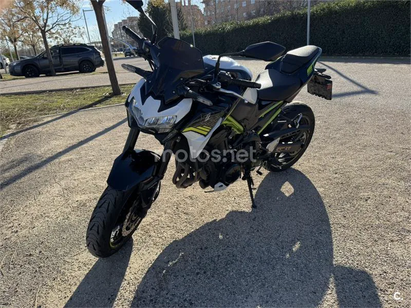 Kawasaki Z900 – Vista 2