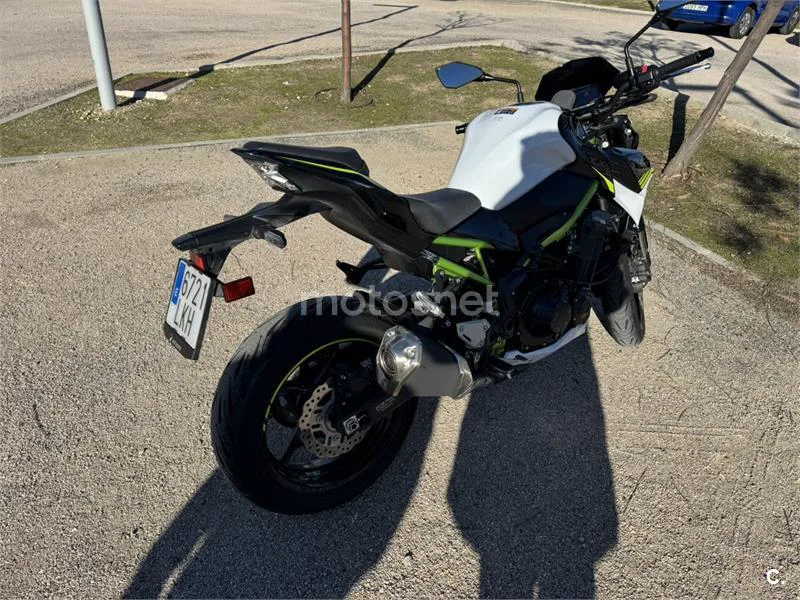 Kawasaki Z900 – Vista 8