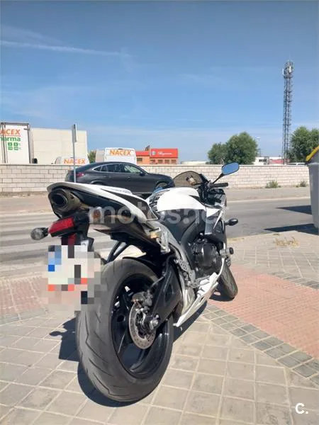 Honda CBR600RR - Vista 5