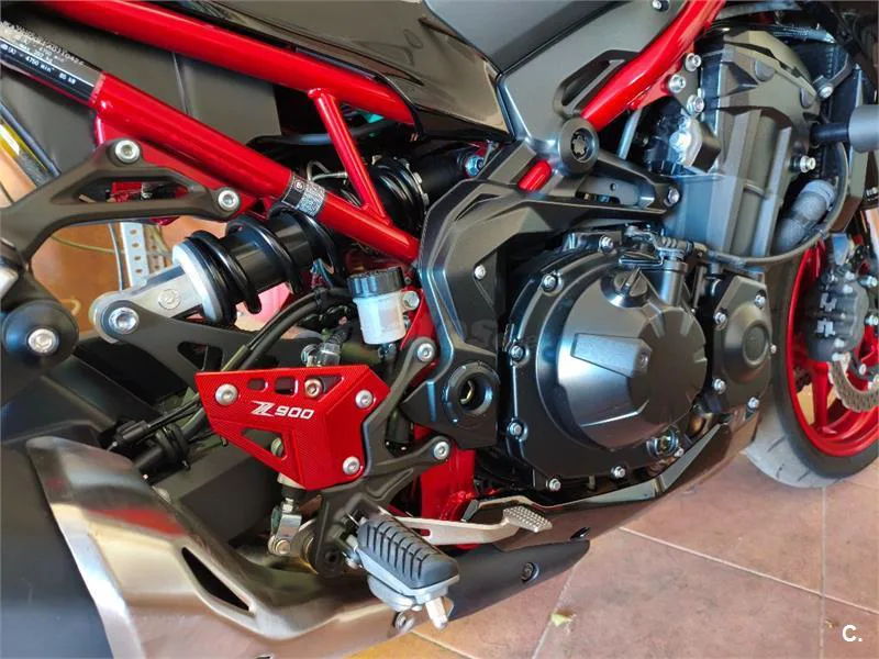 Kawasaki Z900 – Vista 10