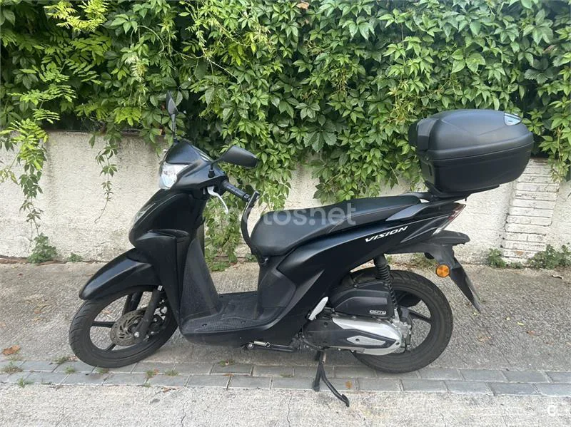 Honda Vision 110 – Vista 4