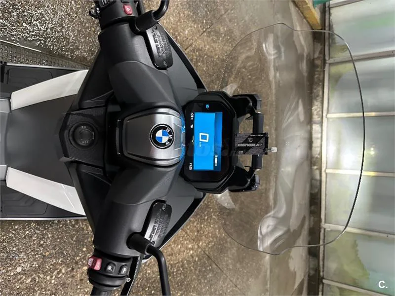 BMW C 400 GT – Vista 7