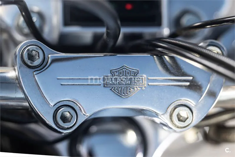 Harley-Davidson Dyna Super Glide - Vista 7