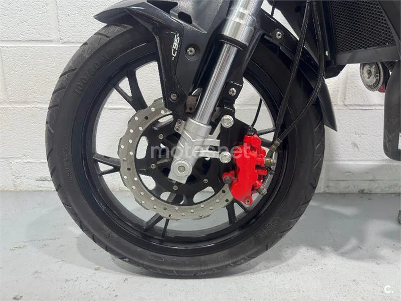 Benelli BN 125 – Vista 19