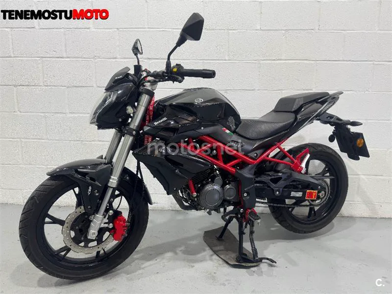 Benelli BN 125 – Vista 4