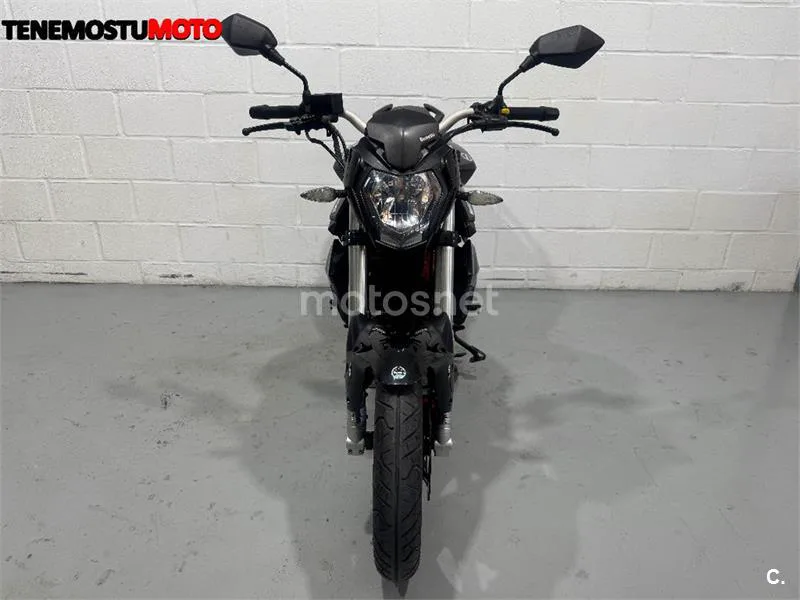 Benelli BN 125 – Vista 7