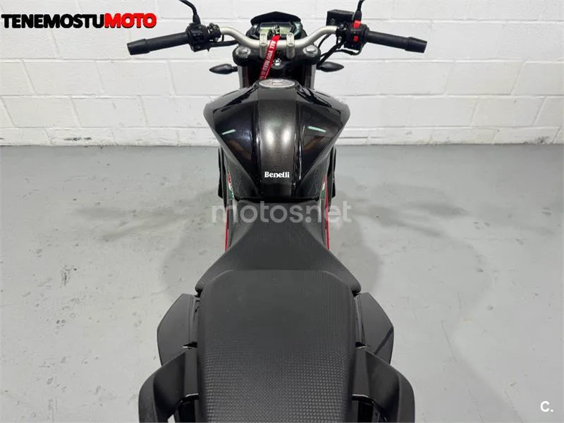 Benelli BN 125 – Vista 9