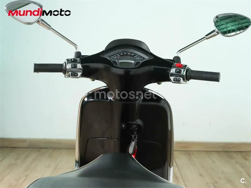 Vespa Sprint 125 – Vista 11