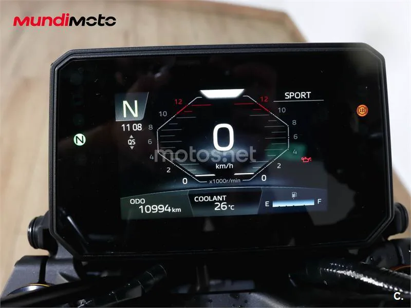 Yamaha MT-09 – Vista 12