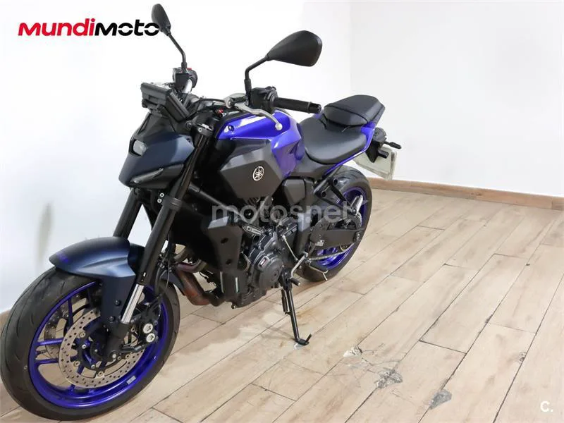Yamaha MT-07 – Vista 7