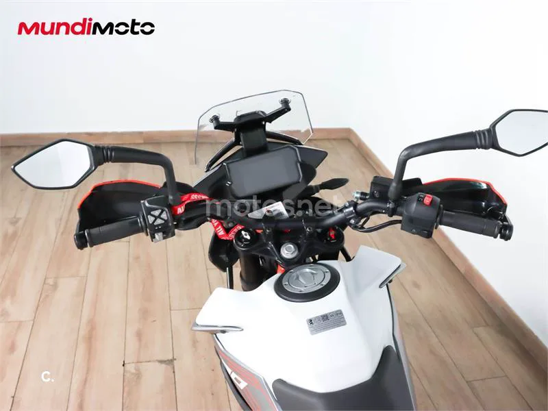 KTM 390 – Vista 11
