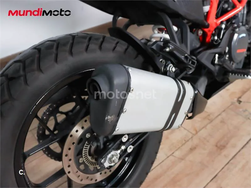 KTM 390 – Vista 17