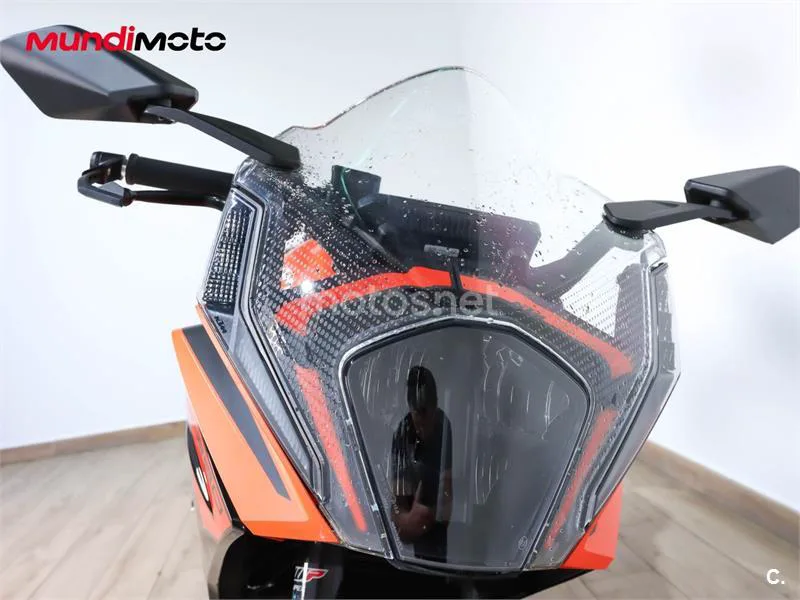 KTM RC – Vista 5