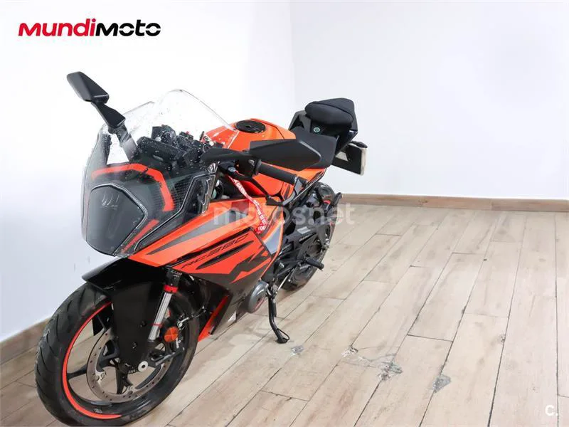 KTM RC – Vista 7